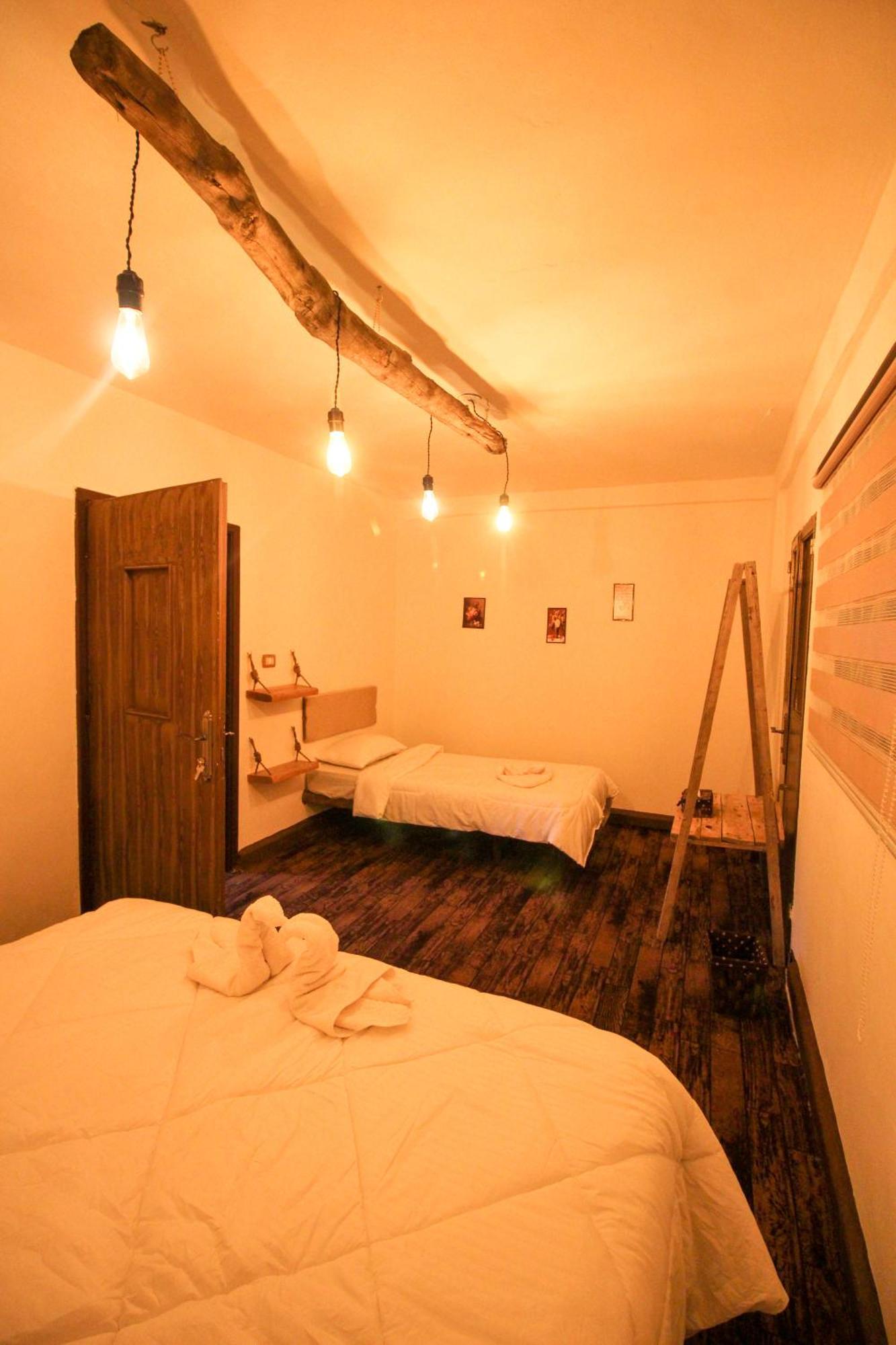 Petra Nefnaf Hostel Wadi Musa Exterior photo