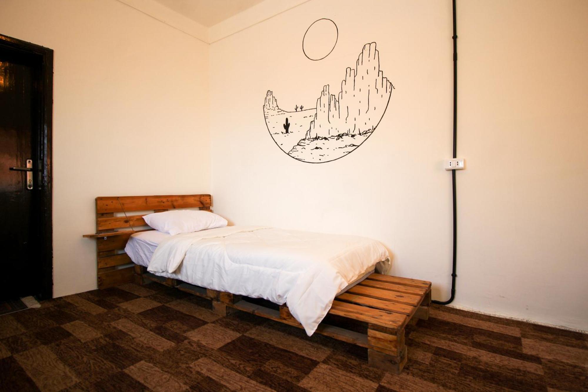 Petra Nefnaf Hostel Wadi Musa Exterior photo