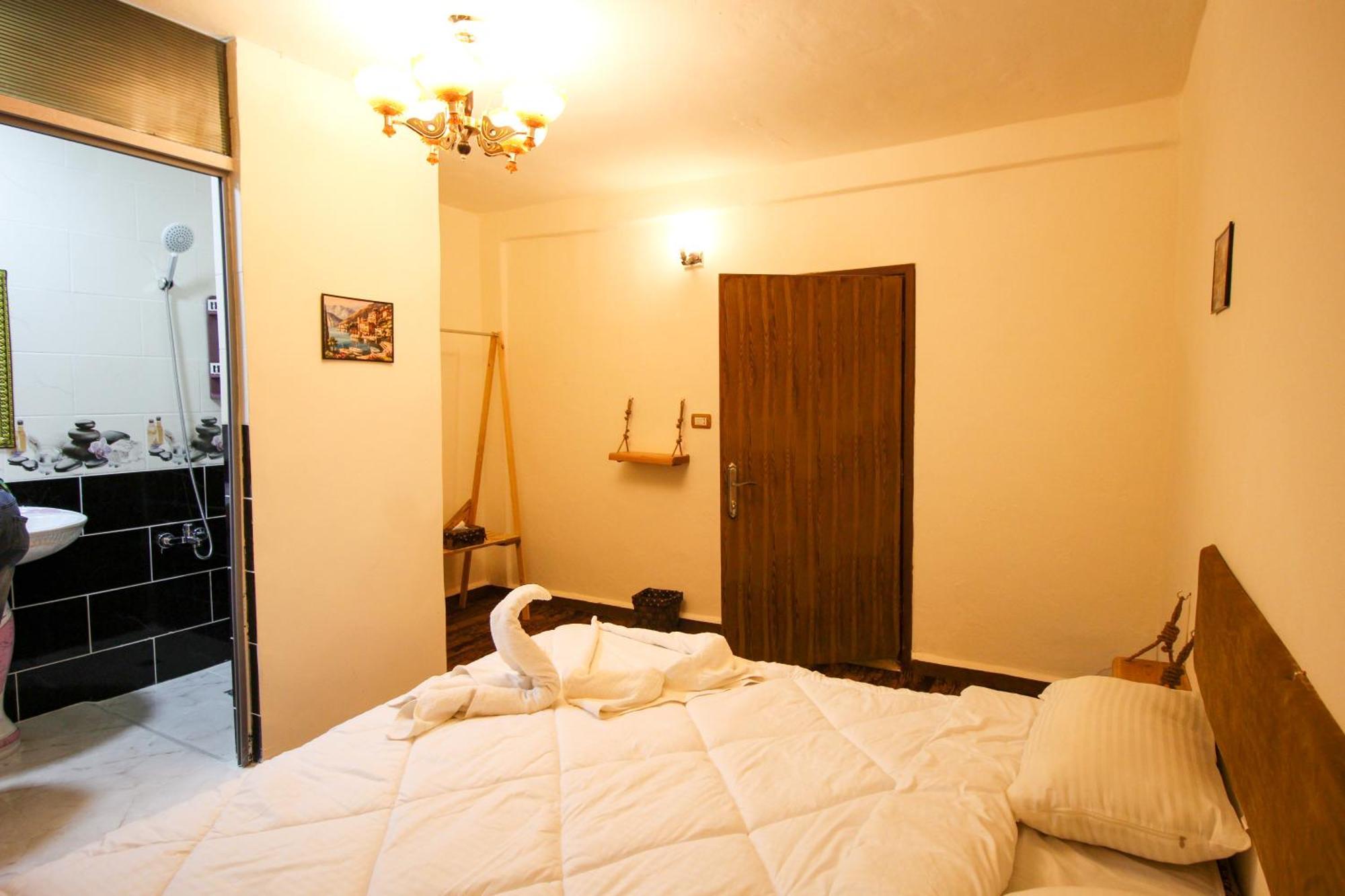Petra Nefnaf Hostel Wadi Musa Exterior photo